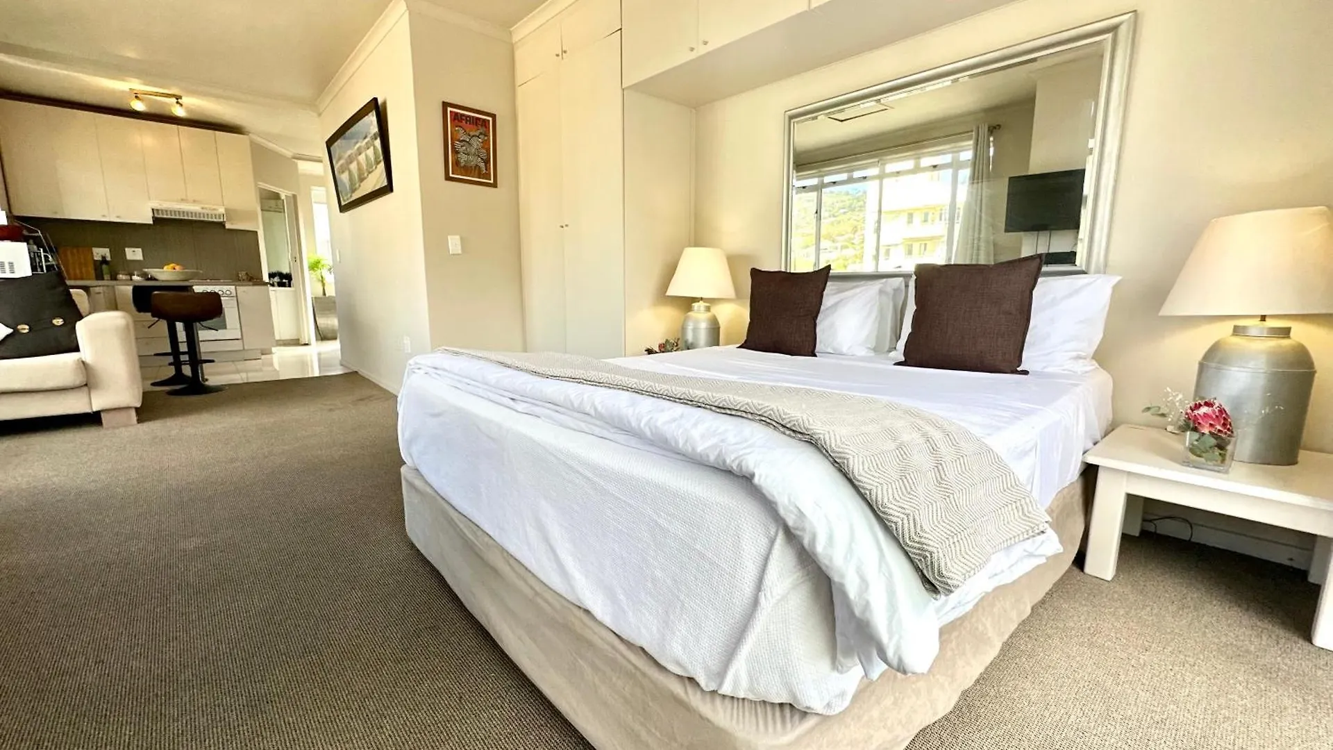 Breathtaking Table Mountain View Apartment In The Heart Of Gardens Città del Capo