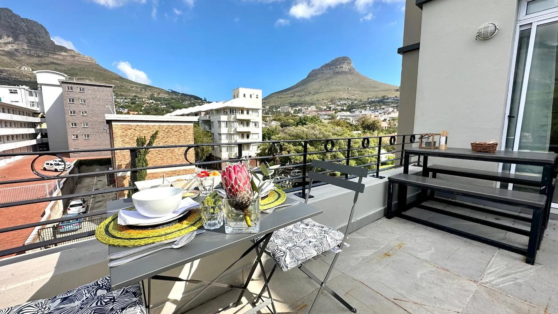 Breathtaking Table Mountain View Apartment In The Heart Of Gardens Città del Capo